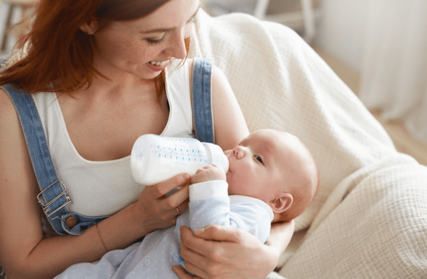 Anne sütü, bebeklerin sağlıklı gelişimi ve bağışıklık sistemi için en iyi besindir.